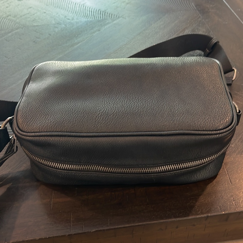 Universal Thread Black Leather Side Bag - image 4